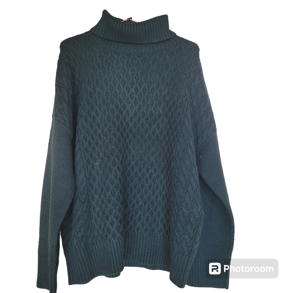 Ann Taylor Forest Green Turtle Neck Sweater Size Large